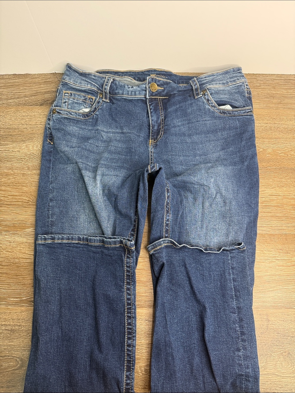 Kut From The Kloth Plus Size 16W Flare Jeans